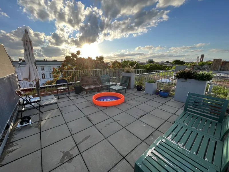 3 Zi mit Dachterrasse in Schöneberg - Zwischenmiete bis 31.12.2027 — photo 1